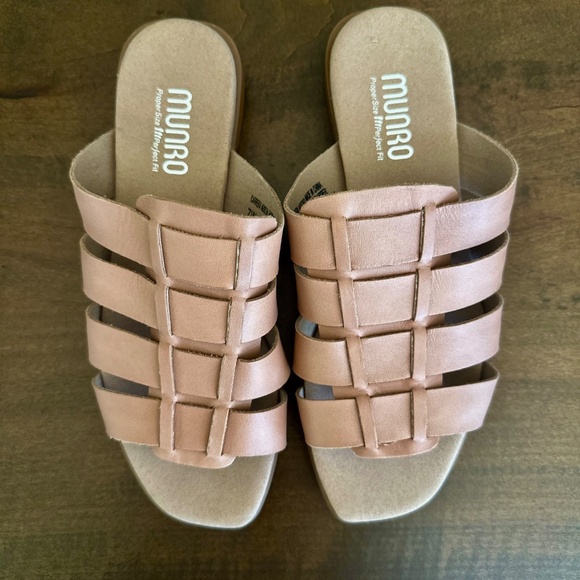 Munro Carrera Sandal Slides Slip On Size 7 W Wide in Tan Calf Leather MSRP $175 - Picture 3 of 5